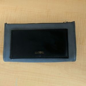 LaDiva wallet
